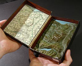 Pocket relief as illustration of a map